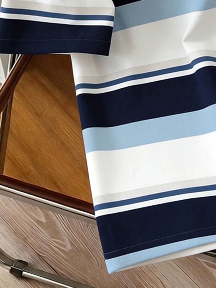 Daypath Men's Blue and White Striped T-Shirt