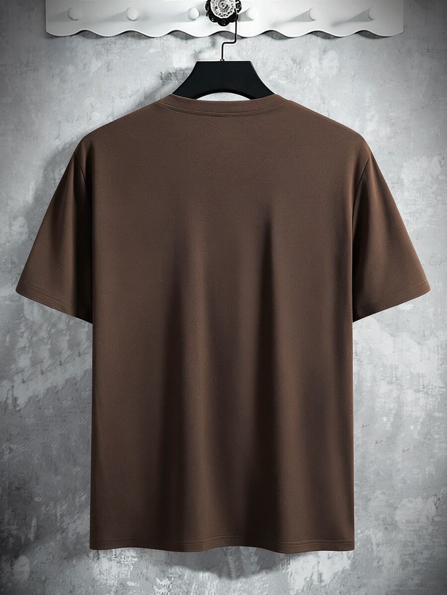 Manfinity Homme Men's Chest Pocket Leather Label T-Shirt